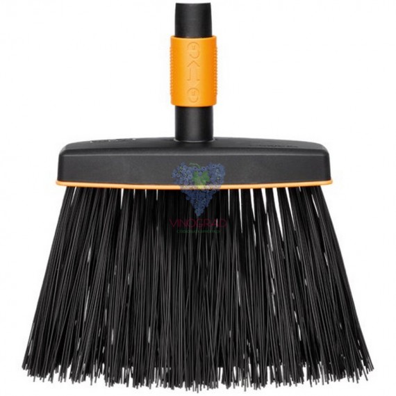 Метла-щетка Fiskars QuikFit 135534 (1001415) малая Метла-щетка Fiskars QuikFit 135534 (1001415) малая